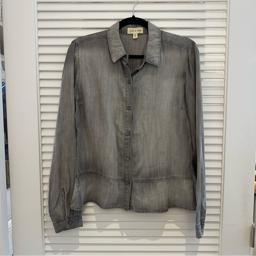 Cloth & Stone Long Sleeve Chambray Peplum Button-Down Blouse